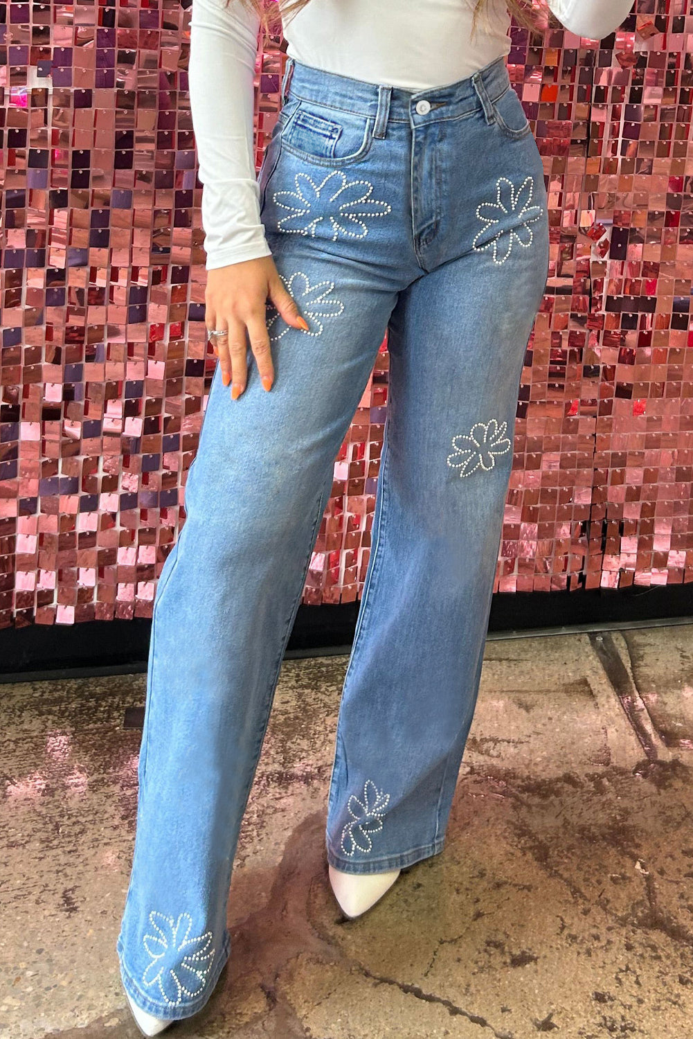 Light Blue Floral Rhinestone Decor High Rise Wide Leg Jeans